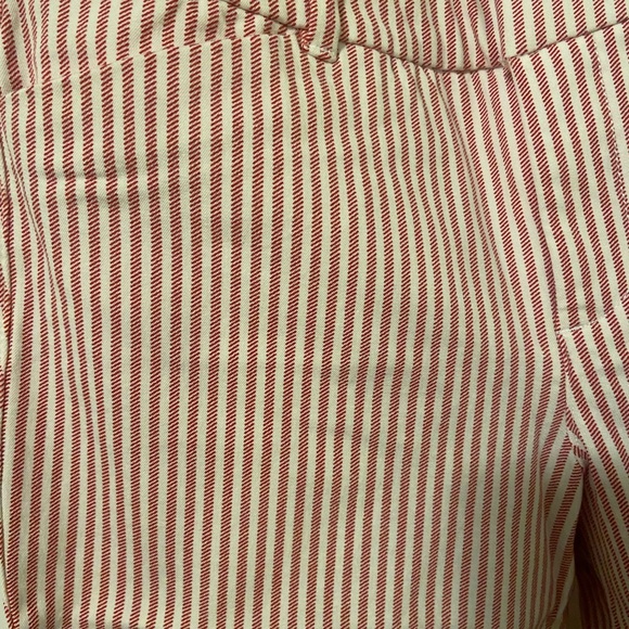 Old navy pixie pants - Picture 1 of 3